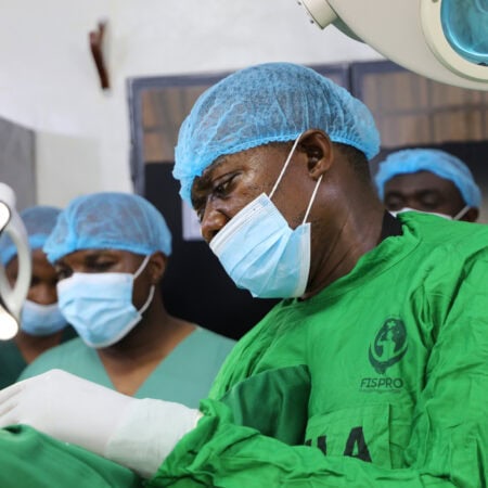 A fistula surgeon performs a procedure at Bolamu Hospital in the DRC.